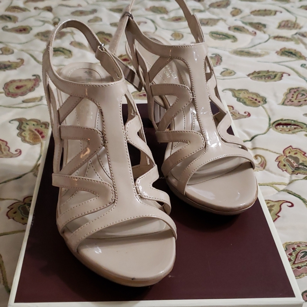 Naturalizer Nude Shoes